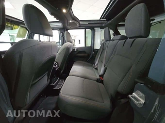 2025 Jeep Wrangler 4xe 4 Door Sahara - miniatura 13