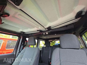 2025 Jeep Wrangler 4xe 4 Door Sahara - miniatura 8