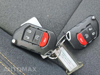 2025 Jeep Wrangler 4xe 4 Door Sahara - miniatura 5