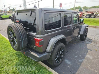 2025 Jeep Wrangler 4xe 4 Door Sahara - miniatura 3