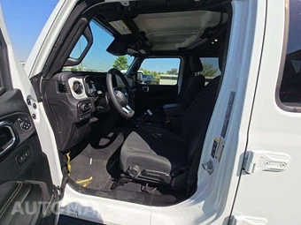 2025 Jeep Wrangler 4xe 4 Door Sahara - miniatura 3
