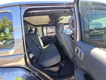 2025 Jeep Wrangler 4xe 4 Door Sahara - miniatura 13