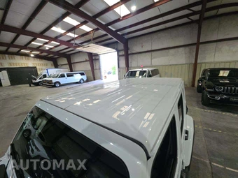 2025 Jeep Wrangler 4xe 4 Door Sahara - miniatura 12