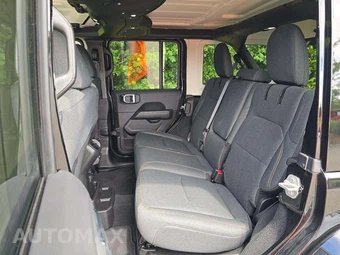 2025 Jeep Wrangler 4xe 4 Door Sahara - miniatura 13