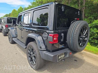 2025 Jeep Wrangler 4xe 4 Door Sahara - miniatura 2