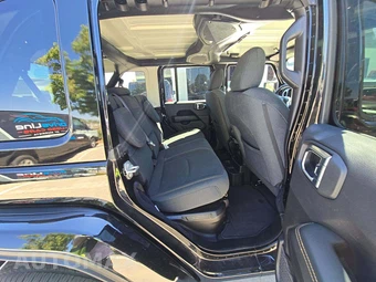 2025 Jeep Wrangler 4xe 4 Door Sahara - miniatura 13