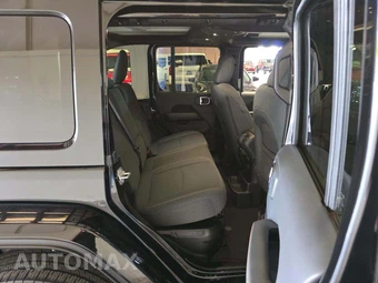 2025 Jeep Wrangler 4xe 4 Door Sahara - miniatura 16
