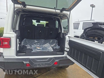 2025 Jeep Wrangler 4xe 4 Door Sahara - miniatura 14