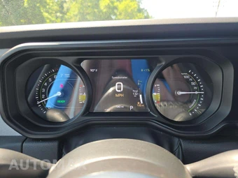 2025 Jeep Wrangler 4xe 4 Door Sahara - miniatura 9