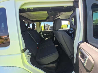 2025 Jeep Wrangler 4xe 4 Door Sahara - miniatura 13