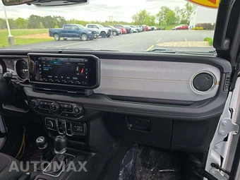 2025 Jeep Wrangler 4xe 4 Door Sahara - miniatura 16