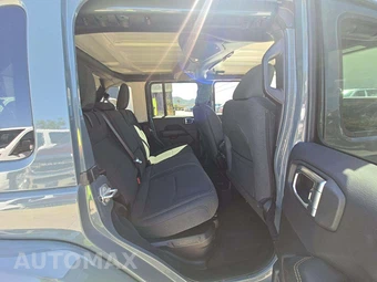 2025 Jeep Wrangler 4xe 4 Door Sahara - miniatura 13