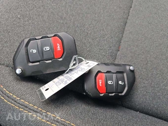 2025 Jeep Wrangler 4xe 4 Door Willys - miniatura 8