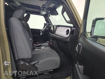 2025 Jeep Wrangler 4xe 4 Door Willys - miniatura 8