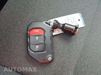 2025 Jeep Wrangler 4xe 4 Door Willys - miniatura 8