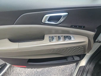 2025 Kia Carnival Hybrid MPV EX 121.7" WB - miniatura 9