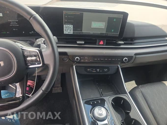 2025 Kia Carnival Hybrid MPV SX 121.7" WB - miniatura 11