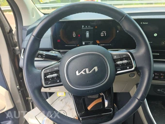 2025 Kia Carnival MPV EX 121.7" WB - miniatura 10