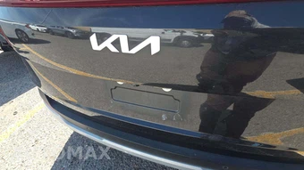 2025 Kia Carnival MPV LXS 121.7" WB - miniatura 24