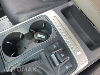 2025 Kia Carnival MPV LXS 121.7" WB - miniatura 8