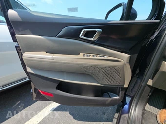 2025 Kia Carnival MPV LXS 121.7" WB - miniatura 9