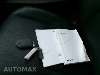 2025 Kia Carnival MPV LXS 121.7" WB - miniatura 4