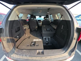 2025 Kia Carnival MPV LXS 121.7" WB - miniatura 17