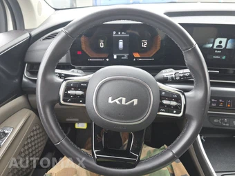 2025 Kia Carnival MPV LXS 121.7" WB - miniatura 10