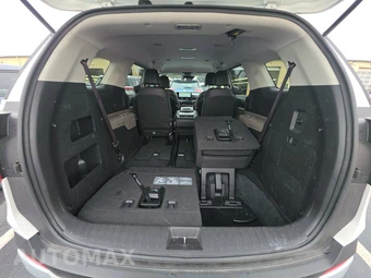 2025 Kia Carnival MPV LXS 121.7" WB - miniatura 17