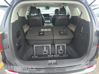 2025 Kia Carnival MPV LXS 121.7" WB - miniatura 17