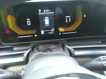 2025 Kia Carnival MPV LXS 121.7" WB - miniatura 19