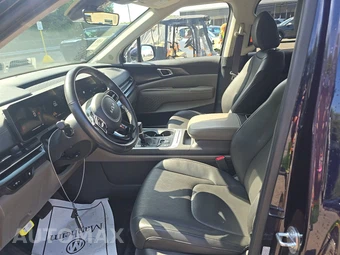 2025 Kia Carnival MPV LXS 121.7" WB - miniatura 7
