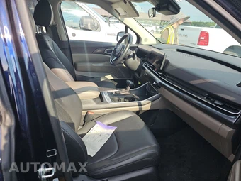 2025 Kia Carnival MPV LXS 121.7" WB - miniatura 8