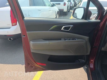 2025 Kia Carnival MPV LXS 121.7" WB - miniatura 9