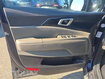 2025 Kia Carnival MPV LXS 121.7" WB - miniatura 9
