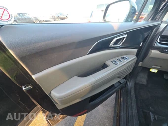 2025 Kia Carnival MPV LXS 121.7" WB - miniatura 9