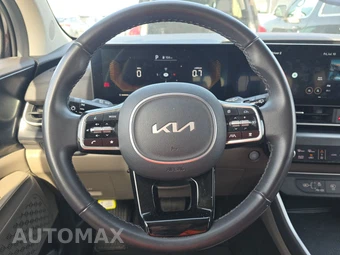 2025 Kia Carnival MPV LXS 121.7" WB - miniatura 10