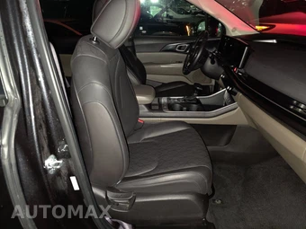 2025 Kia Carnival MPV LXS 121.7" WB - miniatura 8