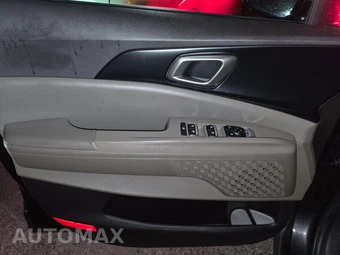 2025 Kia Carnival MPV LXS 121.7" WB - miniatura 9
