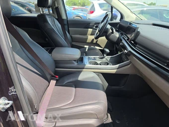 2025 Kia Carnival MPV LXS 121.7" WB - miniatura 8