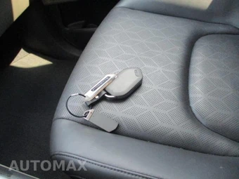 2025 Kia Carnival MPV LXS 121.7" WB - miniatura 10