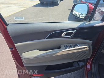 2025 Kia Carnival MPV LXS 121.7" WB - miniatura 9