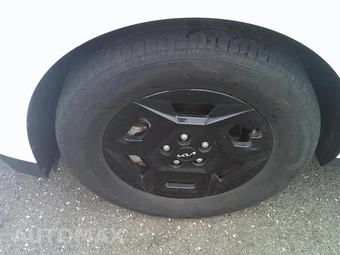 2025 Kia Carnival MPV LXS 121.7" WB - miniatura 19