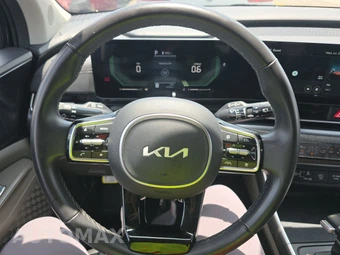 2025 Kia Carnival MPV LXS 121.7" WB - miniatura 10
