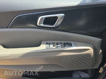2025 Kia Carnival MPV LXS 121.7" WB - miniatura 9