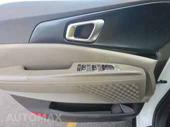 2025 Kia Carnival MPV LXS 121.7" WB - miniatura 9
