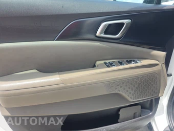 2025 Kia Carnival MPV LXS 121.7" WB - miniatura 9