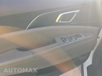 2025 Kia Carnival MPV LXS 121.7" WB - miniatura 9