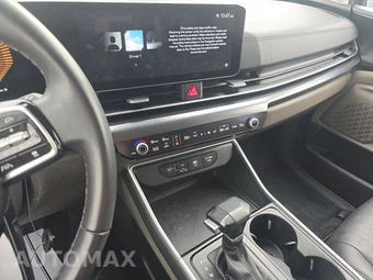 2025 Kia Carnival MPV LXS 121.7" WB - miniatura 11