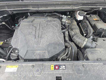 2025 Kia Carnival MPV LXS 121.7" WB - miniatura 16